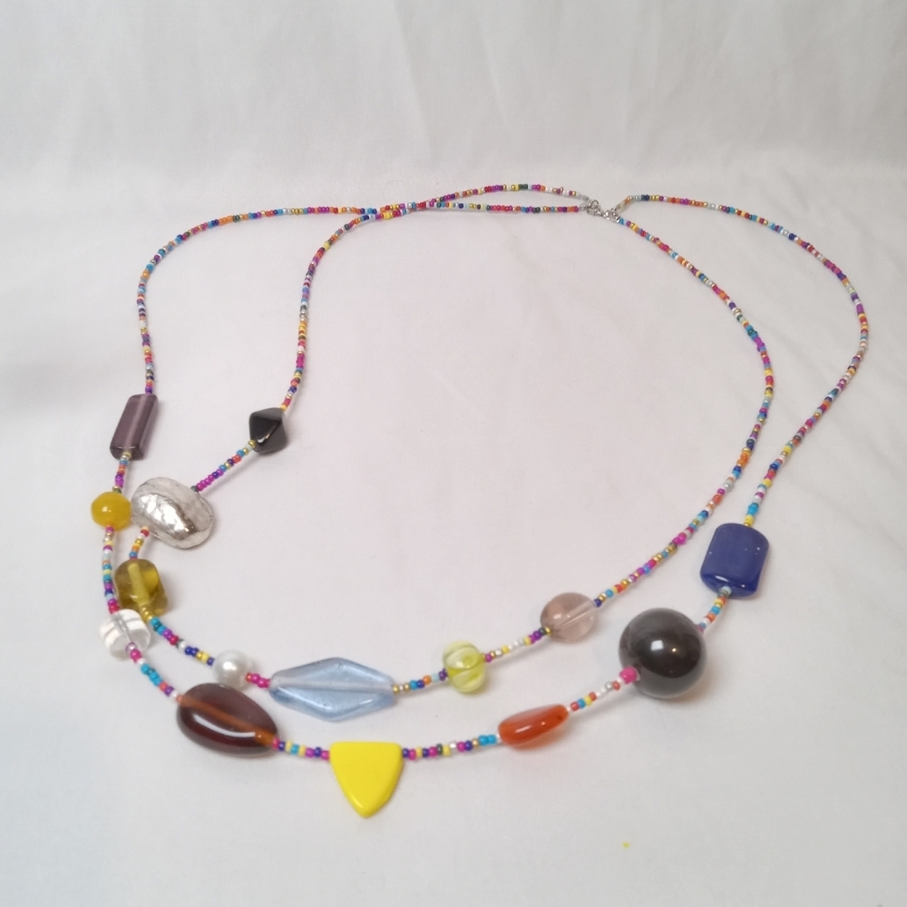 Hand Crafted Multicolor Beaded Necklace Set - Picture 12 of 15